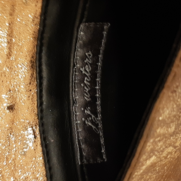 J.J Winters Women's Gold Metallic Leather Crossbody Handbag Like New - Picture 8 of 12